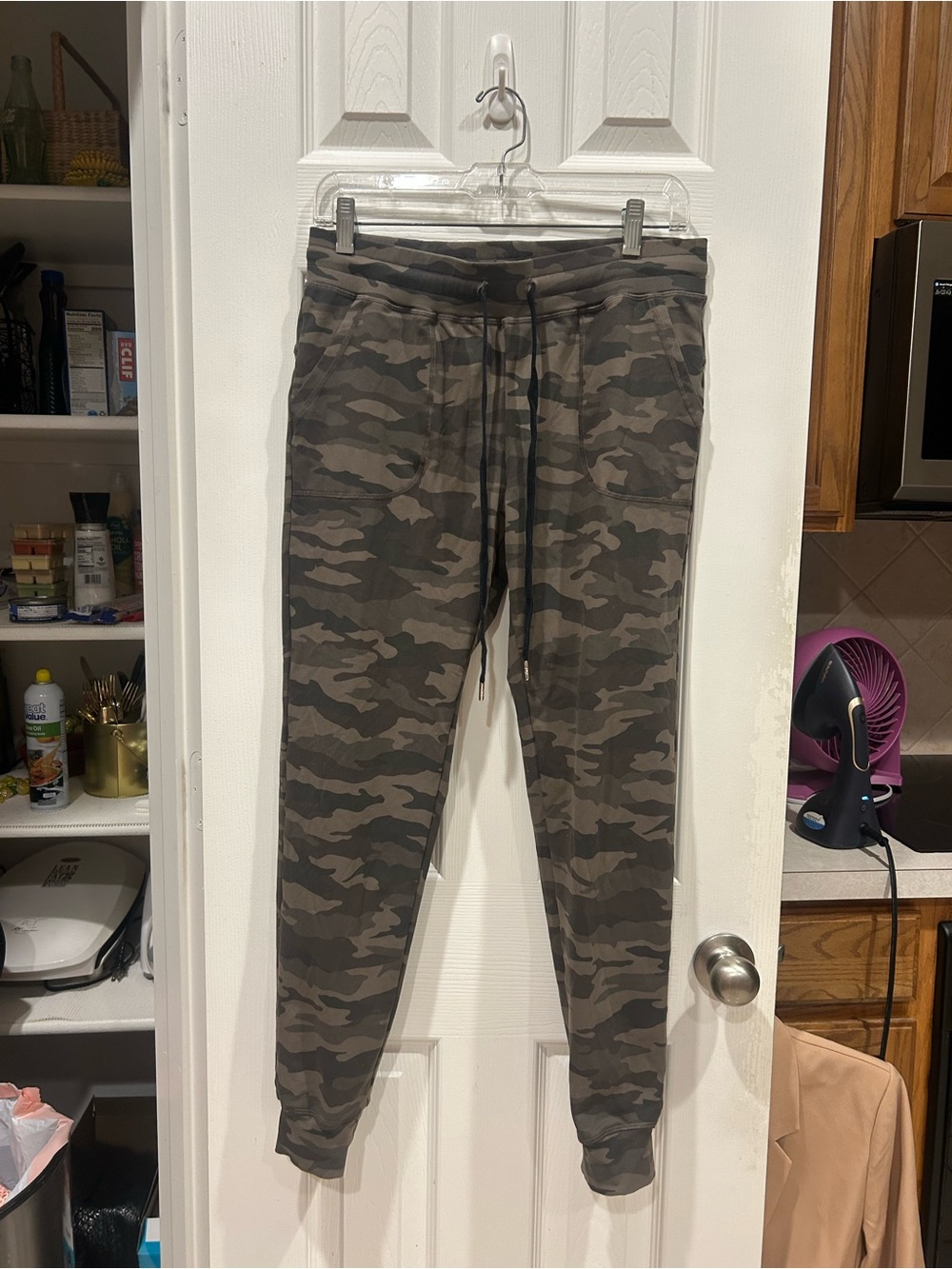 Zyia Active women’s Camo Jogger Pants - Green Camo